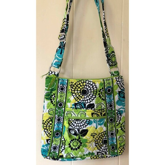 Vera Bradley Large Crossbody Hipster Bag Handbag Purse Color In Limes Up Limited - Picture 8 of 8